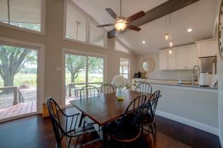 Yard, Deck & Fire Pit: Cedar Creek Reservoir Gem - 5
