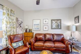 < 1 Mi to Dtwn Texarkana: Couple's Retreat w/ Yard - 6
