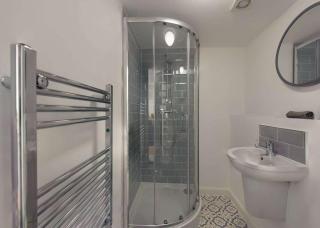 1 Bed apartment / Castle Donington / Parking - 8