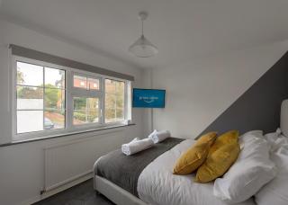 1 Bed apartment / free parking/castle donington - 3