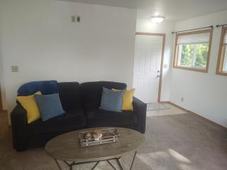 Forest Retreat 1 bdrm Covered Parking, pets ok - 7