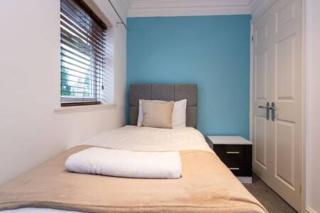 Toast Stays - Gilmonby Grove - 6