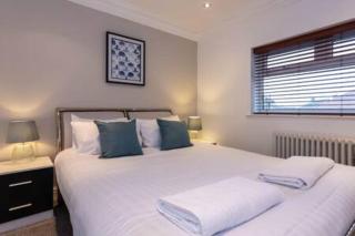 Toast Stays - Gilmonby Grove - 4