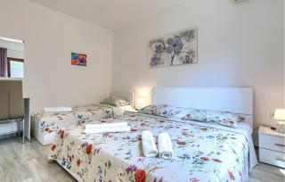 Beautiful Home In Radovani With Private Swimming Pool, Can Be Inside Or Outside - 1