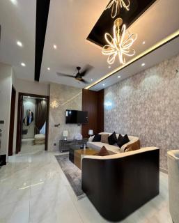 Luxury Furnished 5 Marla Full House Modern Villa - 9
