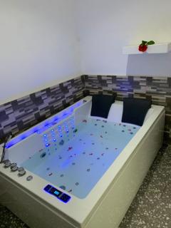 Studio avec jacuzzi - 9
