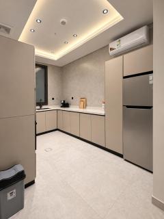 NEW Elegant 3BR - 9
