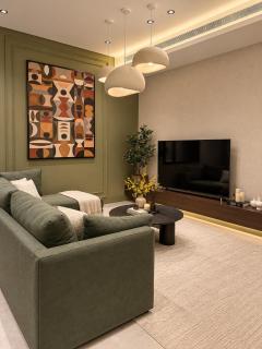 NEW Elegant 3BR - 3