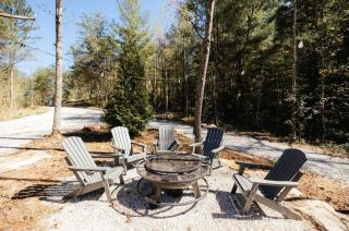 Cedar Ridge - Hot Tub - Game Room - Pond & Kayaks - EV Charging Fishing Swimming and More - 7