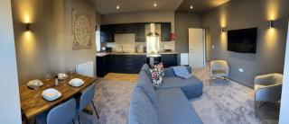 Modern 2 bed apartment / sleeps 6 / Long stay - 1