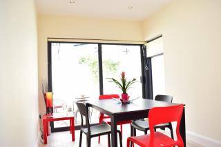 2 Bedroom House Near City Centre - 9