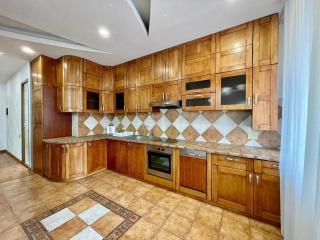 Exclusive North Avenue 2-Bedroom Apartment in the Heart of Yerevan with Balcony & City Views - Erevan - 5