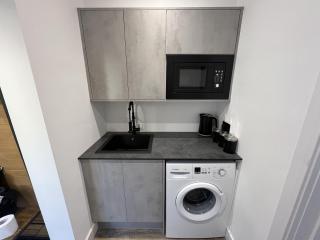 1 Bed Flat w/parking / Near Glenfield Hospital - 8