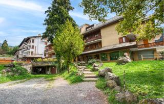 2 Bedroom Awesome Apartment In Santo Stefano D'aveto - 1