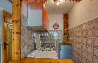 2 Bedroom Awesome Apartment In Santo Stefano D'aveto - 6
