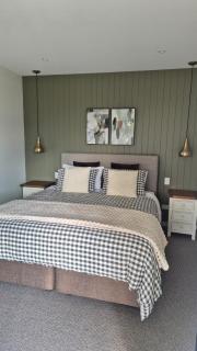 Willett Way Stay - 1