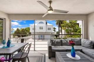 Luxury Condo, Ocean Views, Rare Rooftop Sundeck - 6
