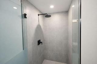 Luxury High Floor and Balcony Studio 2000 Near Metr - 4