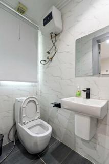 Stunning 2 bedroom apartment with pool Ikoyi - 3
