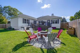 Hot Tub & Fenced Yard! Family Escape in Lancaster - 0