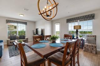 Amazing 4BR at Vista Cay with Gorgeous Lake View - 7