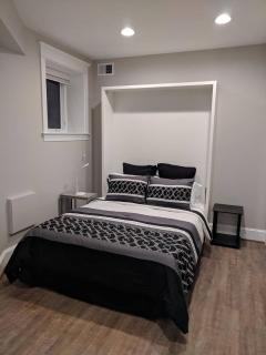 2BR Garden Level Guest Suite by White House - 5