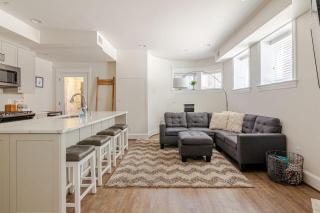 2BR Garden Level Guest Suite by White House - 2
