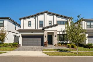 Stunning 6BR Private Pool Prime Location - 6