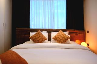 Lush 2 bedroom apartment with Pool Gym Restaurant Bar Lounge and More - 9