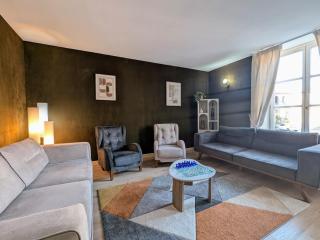 Appartement chic à Luxeuil-les-Bains - 4 pers. - FR-1-583-526 - 1