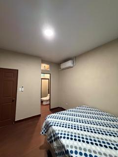 Modern 4BR Home with Terrace, AC & Wifi - 5