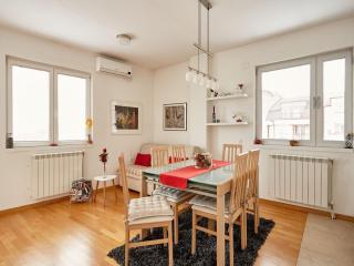 Luxury Apartment Near City Center - Escópia - 1