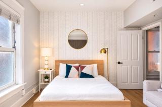 Modern Gaslamp Studio Bright Design & Walk to Hotspots - San Diego - 2