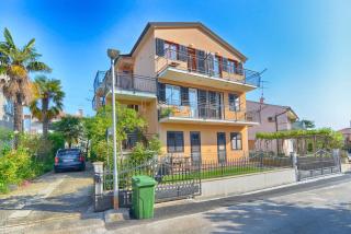 Apartments Beachfront in Novigrad-Istrien 44284 - 9