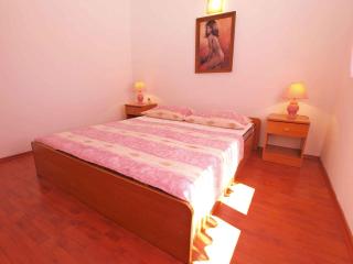 Apartments near Beach in Valbandon-Istrien 44833 - 3