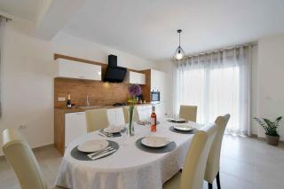 Holiday Home with Pool in Galizana-Istrien 33429 - 7
