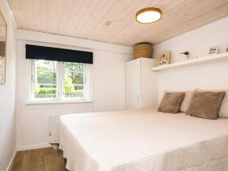 Spacious home for 6 in Lokken - 8