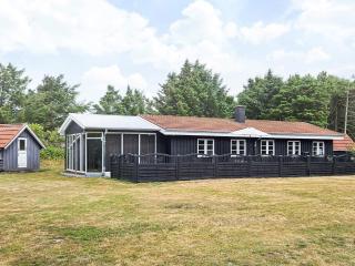 Spacious home for 6 in Lokken - 8