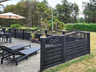 Spacious home for 6 in Lokken - 2