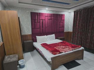 MUGHAL AZAM Hotel Mall Road Murree - 3