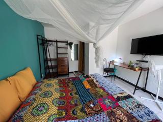 Au Petit Paradis - chambre climatisée et piscine - 6