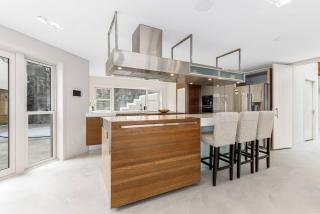 Middle Harbour – Grand Wellington Harbour Estate - 5