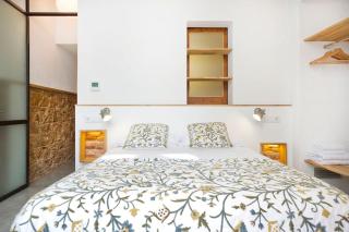 UNIQUE ARCHITECTS APARTMENT IN TRENDY CENTRAL POBLE SEC By MyRentalHost - 6