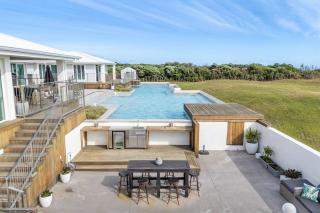Waikanae Beachfront Private Estate - 6
