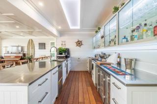 Waikanae Beachfront Private Estate - 3