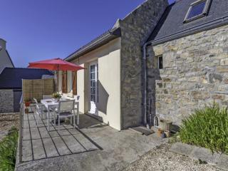 Stone House in Plouarzel near Sandy Beaches - Plouarzel - 4