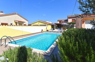 Villa with Pool in Galizana-Istrien 38997 - 9