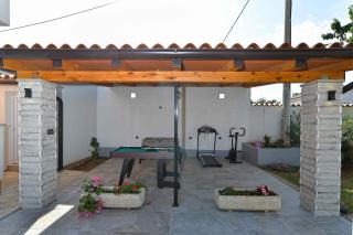 Villa with Pool in Galizana-Istrien 38997 - 2
