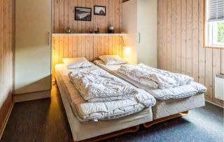Cozy Home In Humble With Sauna - 1