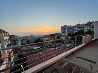 Private Rooms 2 - City & Mountain Views & Free Parking & WiFi - 1